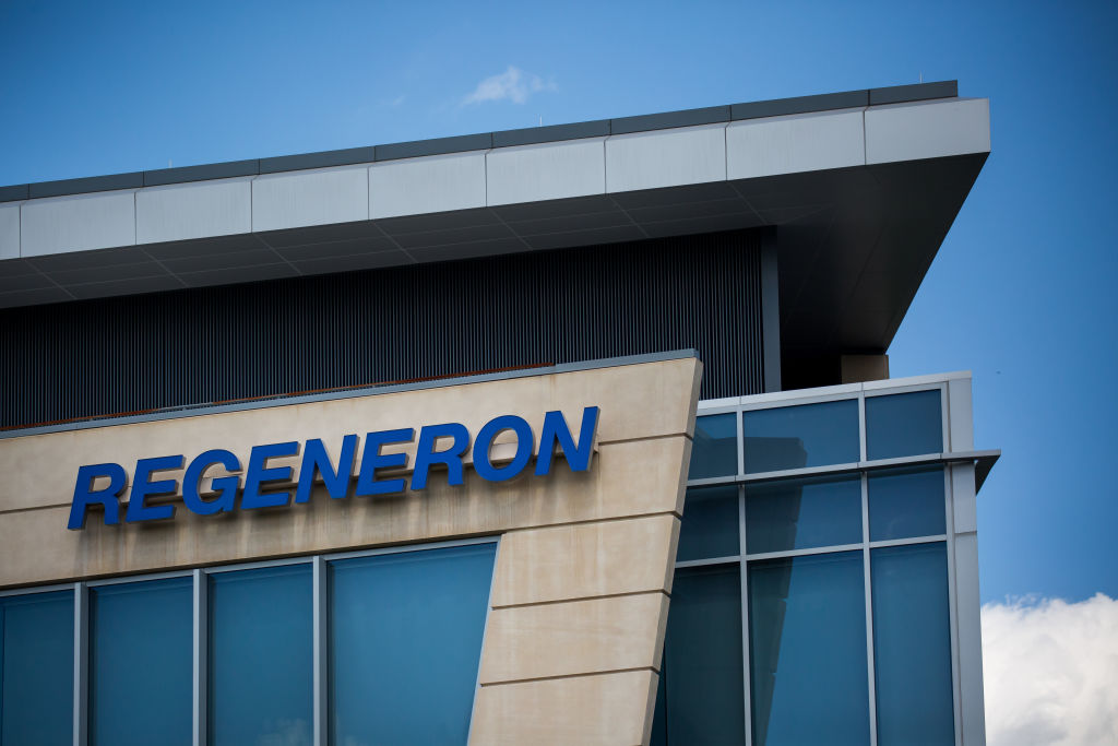 FDA Rejection Postpones Regeneron’s Entry into Multiple Myeloma Market, Hindering Competition with J&J and Pfizer